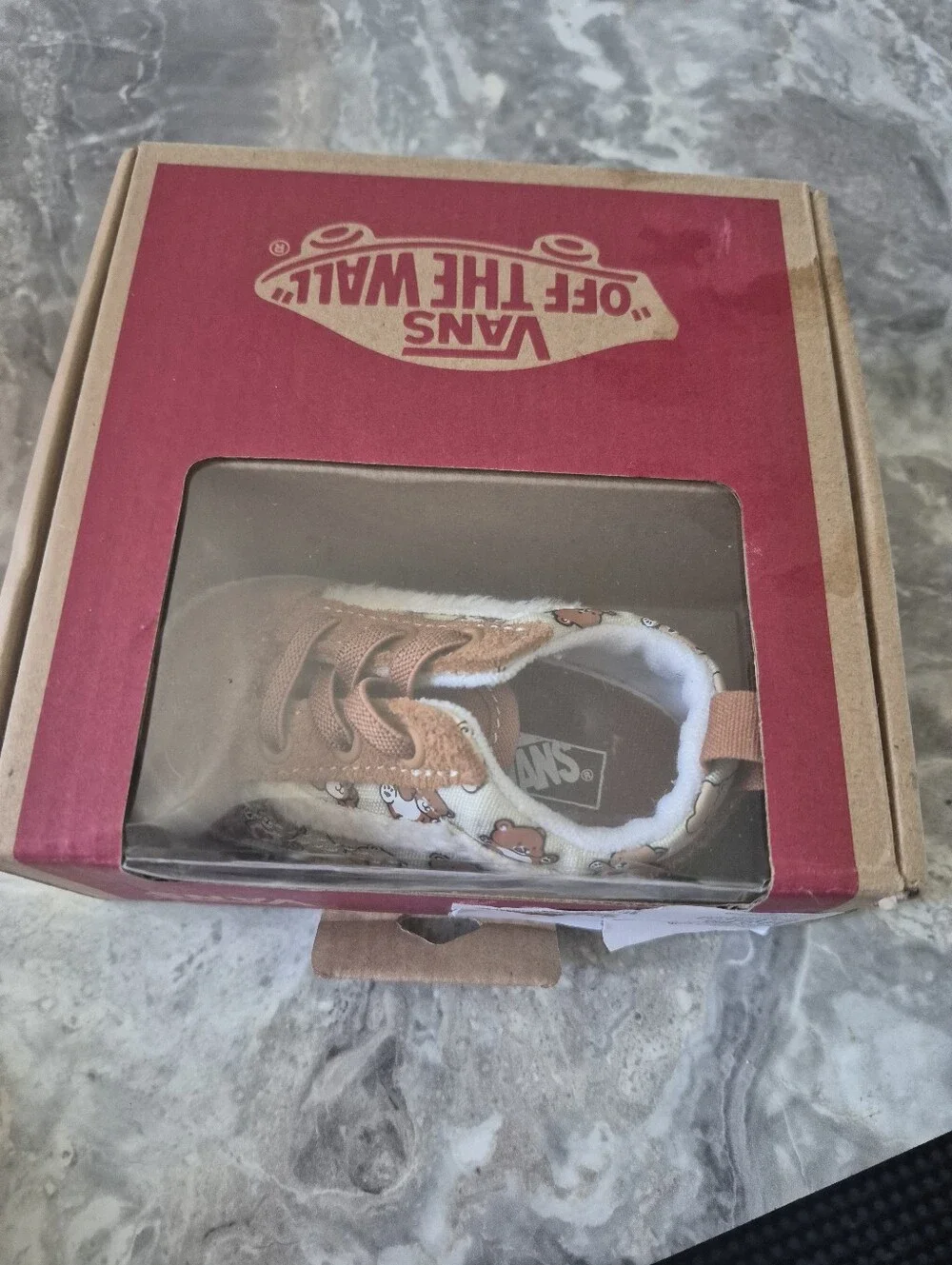 Vans Old Skool Unisex Baby Sneakers Teddy Bear Size 3 - 6 Months